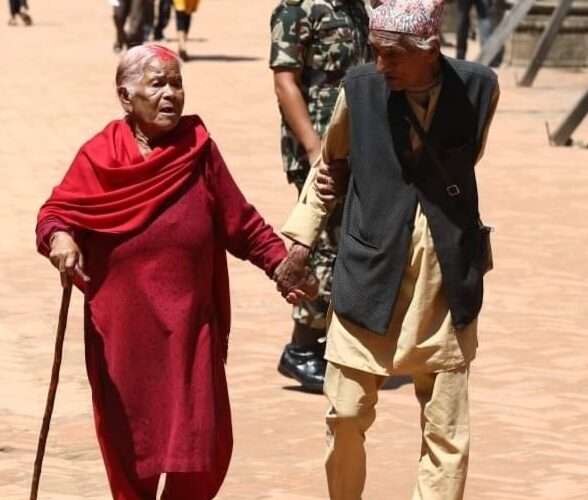 “संगै हात समाउँदै, जीवनको हर मोडमा साथ दिदैँ”