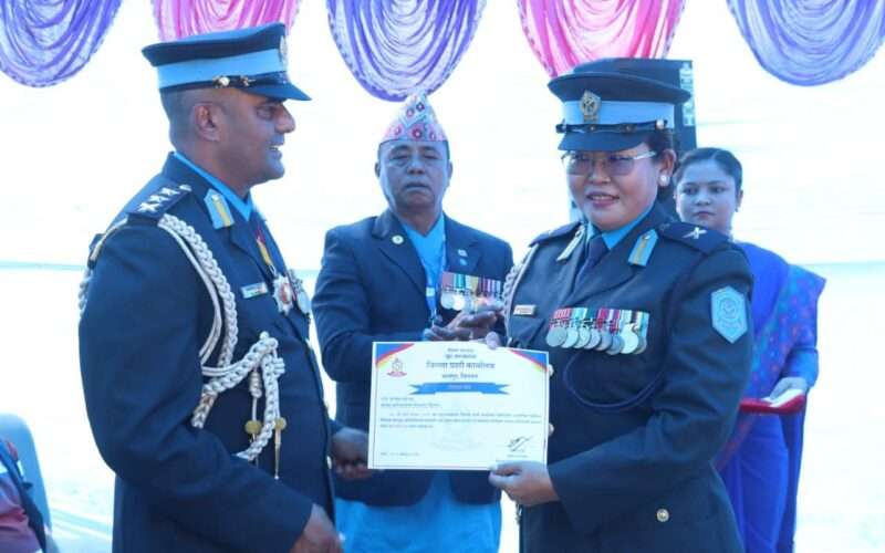 प्रहरी निरीक्षक मिना देवी राई पुरस्कृत