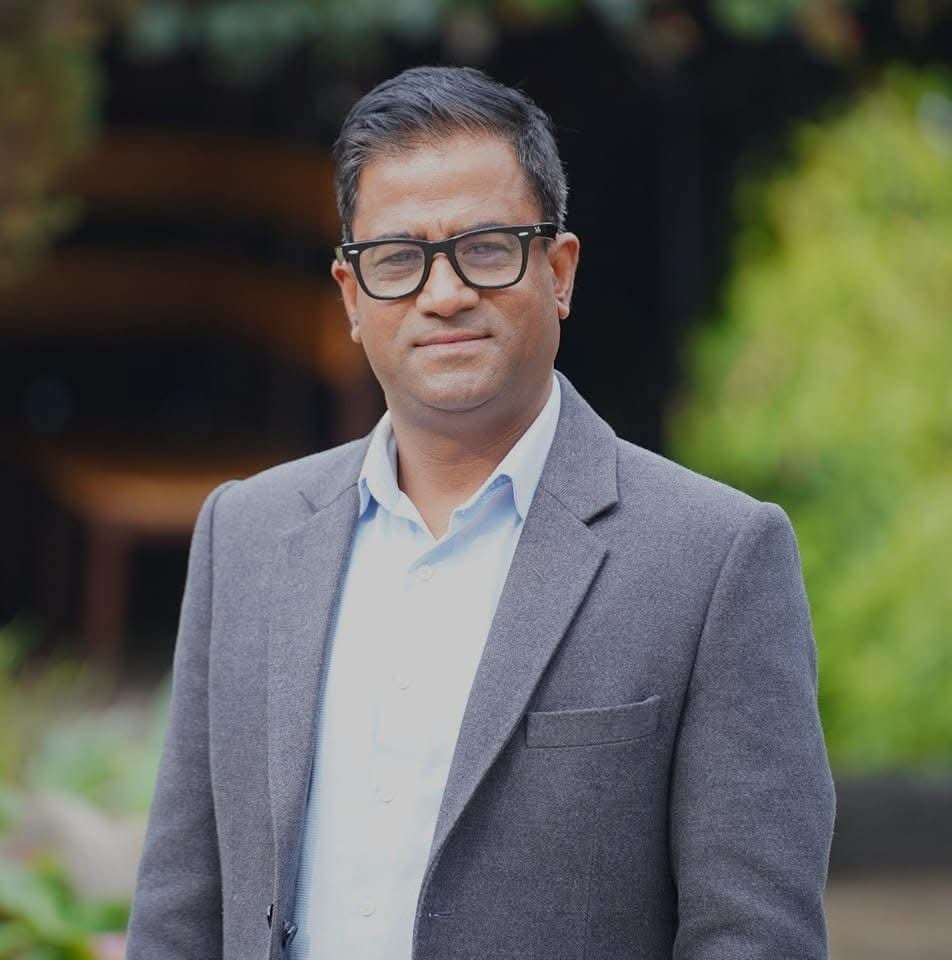 मलाई पनि गाली गर्नुहोस् – ” उपाध्यक्ष राजेन्द्र मानन्धर”