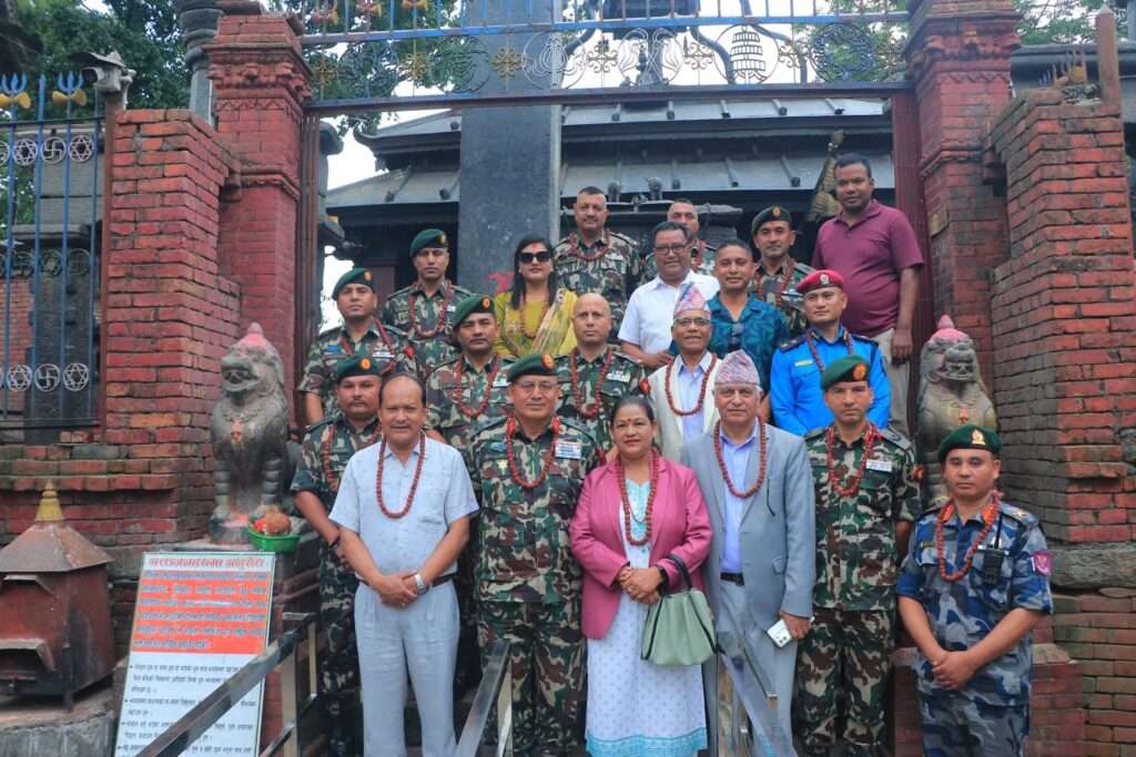 सेनाको सहयोगमा भीमेश्वर मन्दिर परिसरमा रेलिङ निर्माण