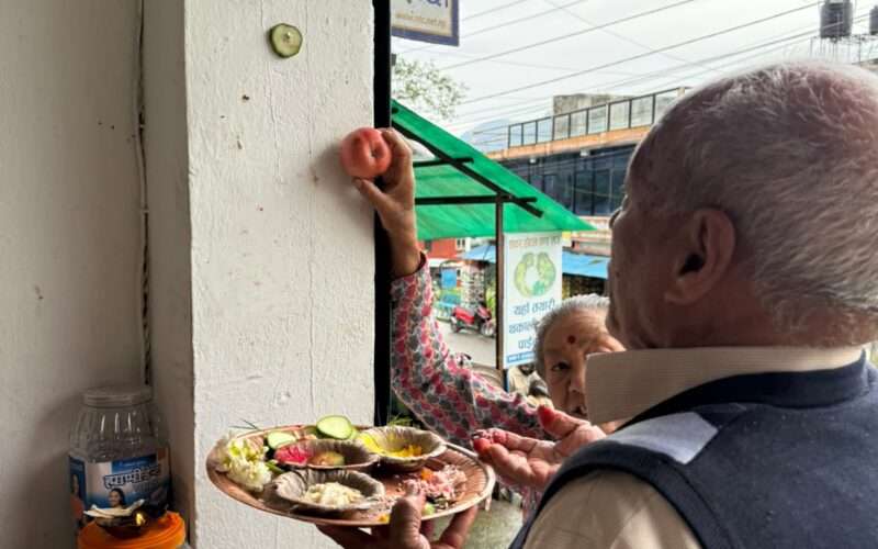 आज नागपञ्चमीः घर–घरमा नागको पूजा, आस्था र प्रकृतिप्रतिको सम्मान।