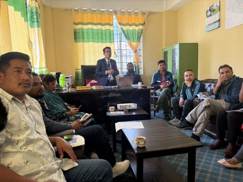 असोज मसान्तसम्म मतदाता नामावली प्रकाशन गरिने : निर्वाचन अधिकारी श्रेष्ठ।