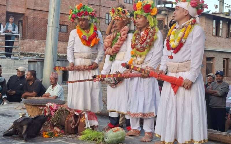 दोलखामा खड्ग जात्रा उत्साहका साथ सम्पन्न